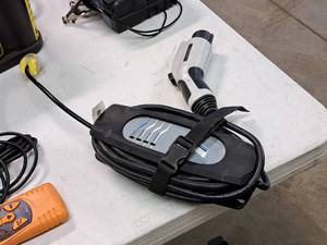 lot 434 image: Delphi Electric Vehicle Charger