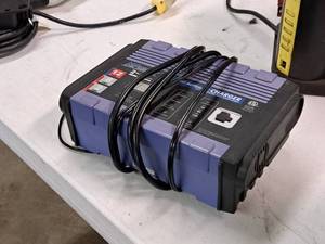 lot 437 image: Npower Smart Automatic Charger with Battery Maintainer