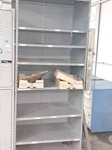 lot 460 image: Metal Shelving Unit 7-shelf