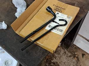 lot 470 image: Honda Element Jack Handle