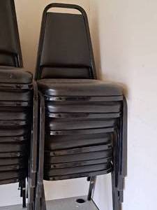 lot 569 image: Lot of (6) PaddedMetal Stackable Conference Chairs