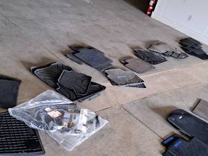 lot 485 image: Lot of  Assorted BMW Floor Mats