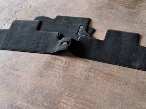lot 487 image: Lot of  Infinity FX35 Floor Mats