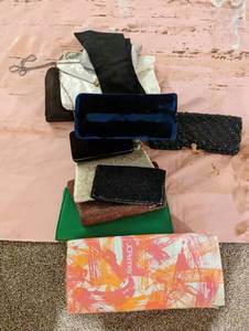 lot 119 image: Collection Of Womens Items