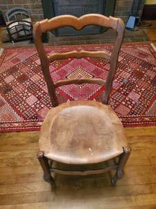 lot 16 image: Old Dining Chair