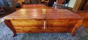 lot 25 image: Blanket Chest