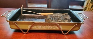 lot 38 image: Vintage Kitchen Items