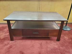 lot 200 image: Coffee Table