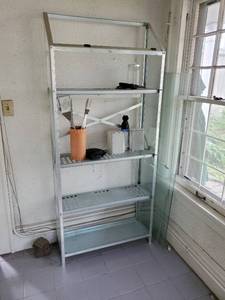 lot 92 image: Garden Shelf With Contents