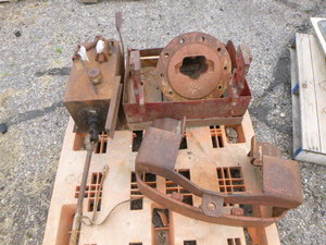 Hydraulic Tank and Valve