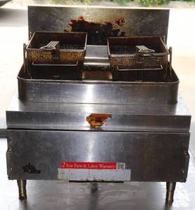 lot 1 image: Star 630FF LP Deep Fryer