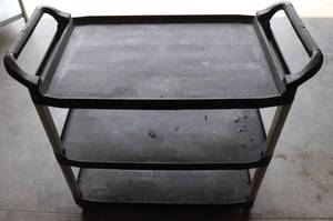 lot 24 image: 3 tier rolling cart