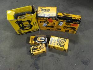 Lot of Assorted Dewalt Portable Power Stations   Customer Returns See Pictures