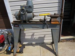 lot 8 image: Vintage Oliver Wood Lathe