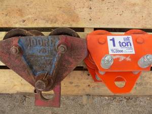 lot 12 image: 2 Piece Lot of  1 Ton Trolley Hoists