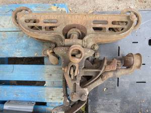 lot 23 image: Antique Hay Trolley Carrier