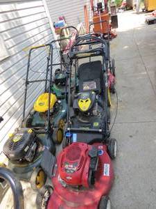 lot 45 image: 6 Piece Lot of Lawn Mowers for Parts