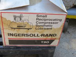 lot 47 image: 12 Quarts of Ingersoll-Rand Compressor Synthetic Lubricant