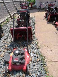 lot 51 image: 4 Piece Lot of Snow Blowers and Lawn Mower for Parts