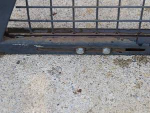 lot 60 image: Adjustable Truck Backrack
