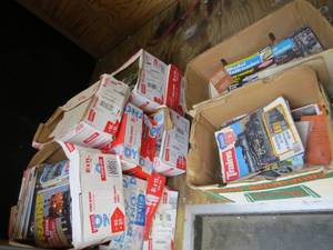 lot 79 image: 10 Boxes of Vintage Train Magazines