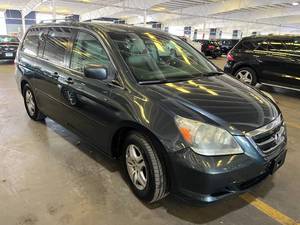 lot 4 image: 2005 Honda Odyssey EX-L
