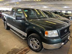 lot 8 image: 2005 Ford F-150 XLT 4x4