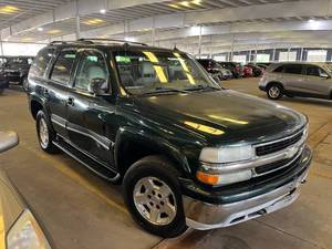 lot 11 image: 2004 Chevrolet Tahoe LT 4x4