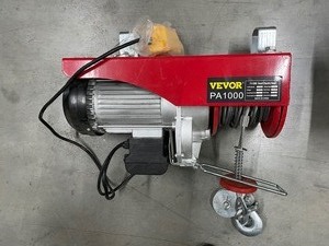 lot 55 image: Vevor PA1000 Electric Hoist