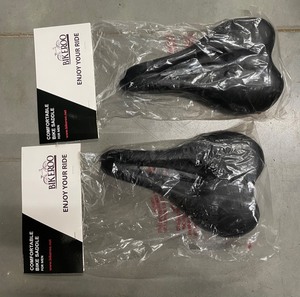 lot 86 image: 2 New Bike Seats