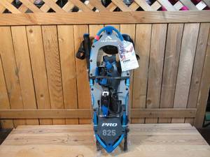 lot 3 image: ALPTREK Pro Snowshoe Kit - Size 825