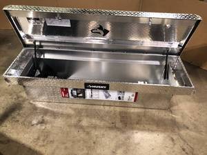 lot 20 image: Husky 71.36 in. Diamond Plate Aluminum Full Size Crossbed Truck Tool Box Customer Returns See Pictures
