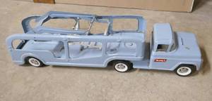 Great vintage BuddyL car carrier