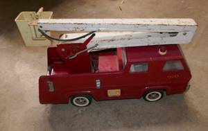 Vintage Tonka aerial fire truck