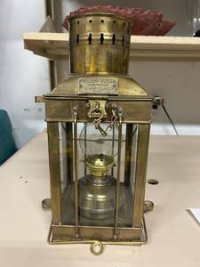 1939 Cargo Light lantern carrier