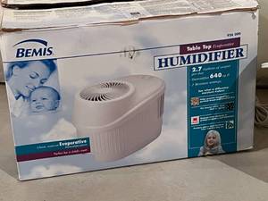 lot 8 image: Titan Space Heater and Beamus Humidifier