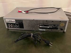 lot 13 image: Realistic Stereo Cassette Tape Deck