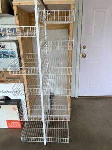 lot 28 image: Garage or Kitchen Organizer