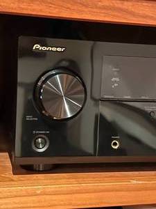 lot 10 image: Pioneer Receiver - VSX-521