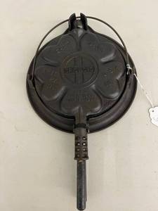 Griswold Heart & Star Waffle Iron