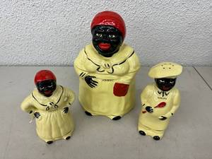 1940s Mammy Cookie Jar, Salty & Peppy Shakers
