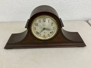 Sessions Mantle Clock