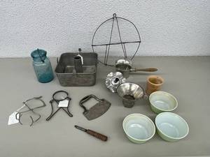 Vintage Kitchen Lot