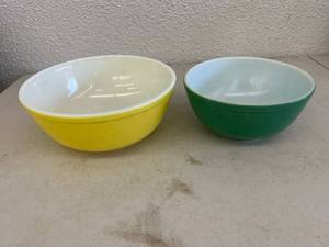 Pyrex Bowls