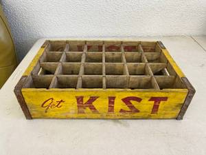 Dakota Kist Wood Soda Box Hatton ND