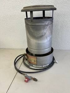 lot 206 image: 250,000 BTU Propane Heater