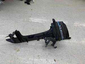 lot 211 image: Mercury 4.5 Boat Motor