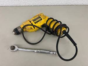 lot 238 image: DeWalt DW106 Drill & Tech4 Ratchet