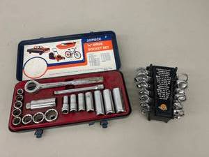 lot 239 image: 38 Socket Set & Wrench Set