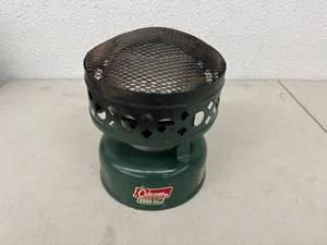 lot 248 image: Coleman 3500 BTU Heater